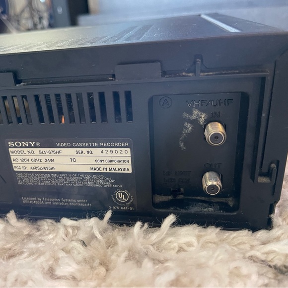 FOR PARTS / REPAIRS Sony SLV-675HF 4-Head VCR Video Cassette Player - Picture 6 of 9